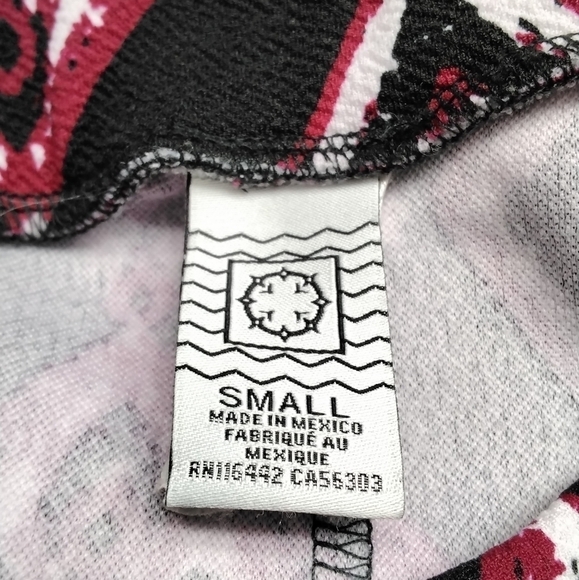 Empyre Mini Skater Skirt    Size S - Picture 4 of 4